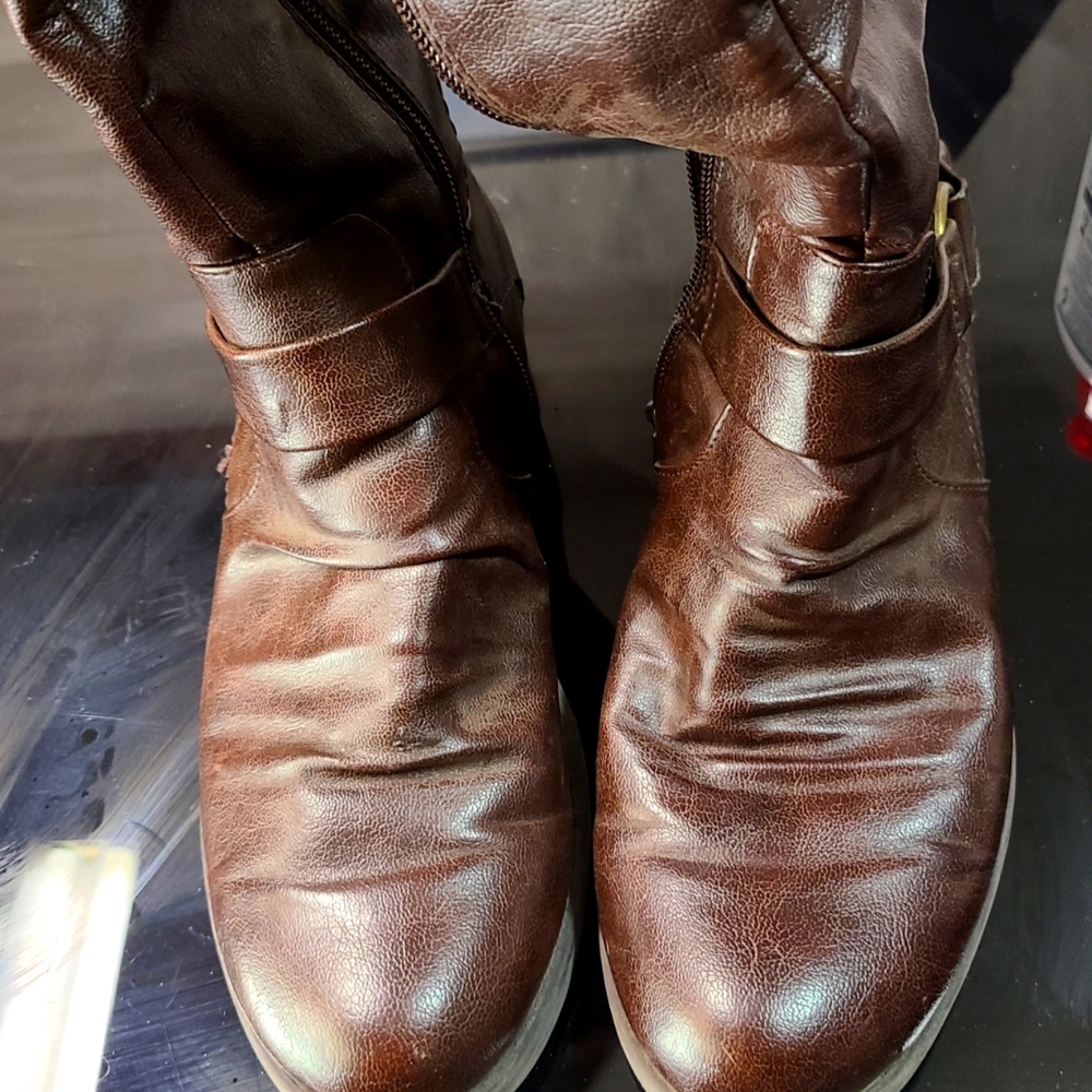 Brown boots